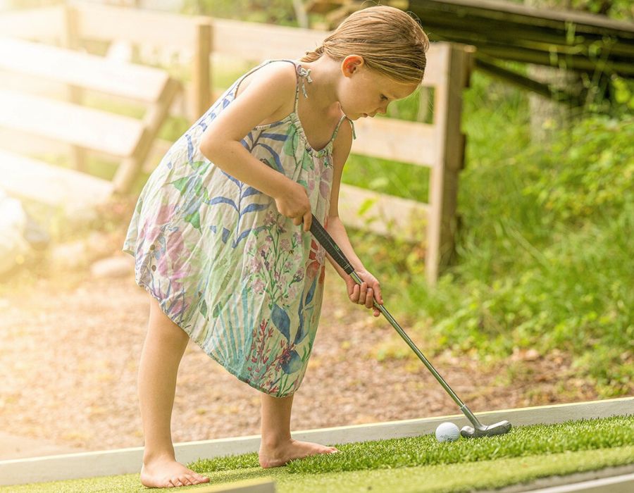 Minigolf på Råbocka strandgolf